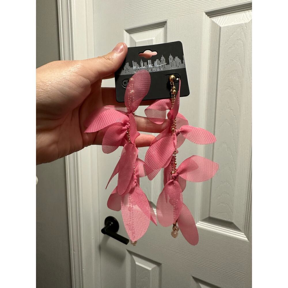 🔴Nicole Miller NY Pink Drop earrings